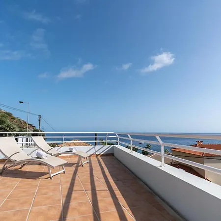 Couette-café Tar Mar Place Calheta (Madeira)
